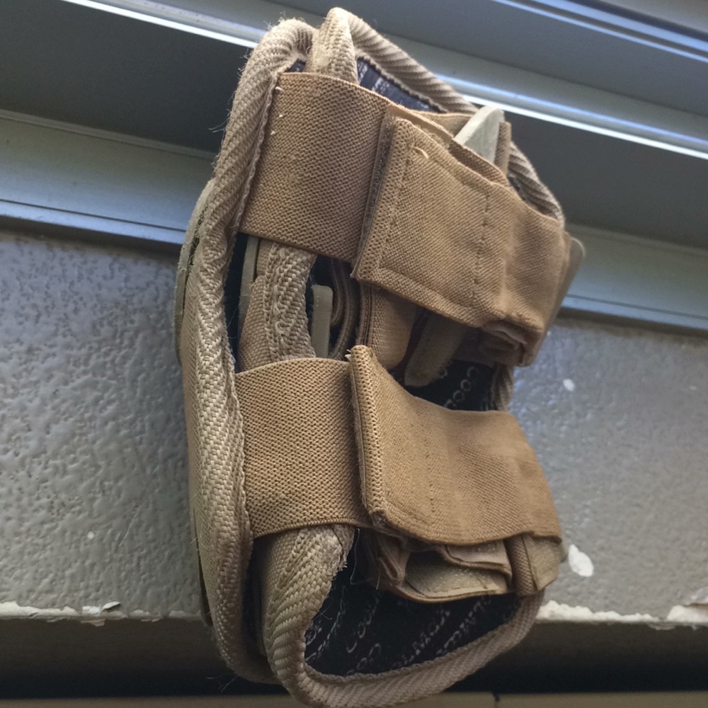 Knee Pads - Picture 2 of 2